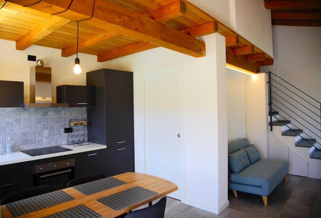 Our Happy Place - Casa Vacanze Per Il Viaggiatore Slow แมนเดลโล เดล ลาริโอ ภายนอก รูปภาพ
