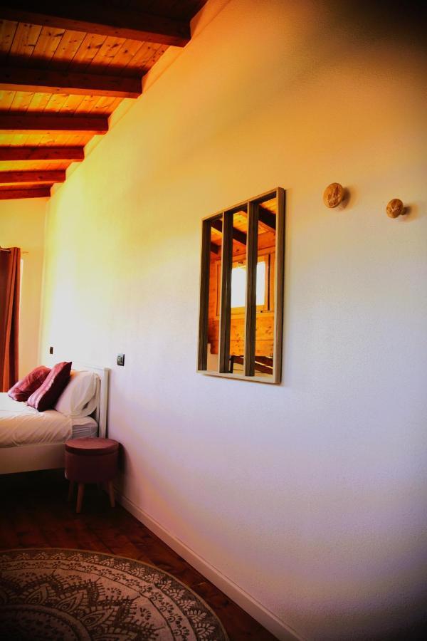 Our Happy Place - Casa Vacanze Per Il Viaggiatore Slow แมนเดลโล เดล ลาริโอ ภายนอก รูปภาพ