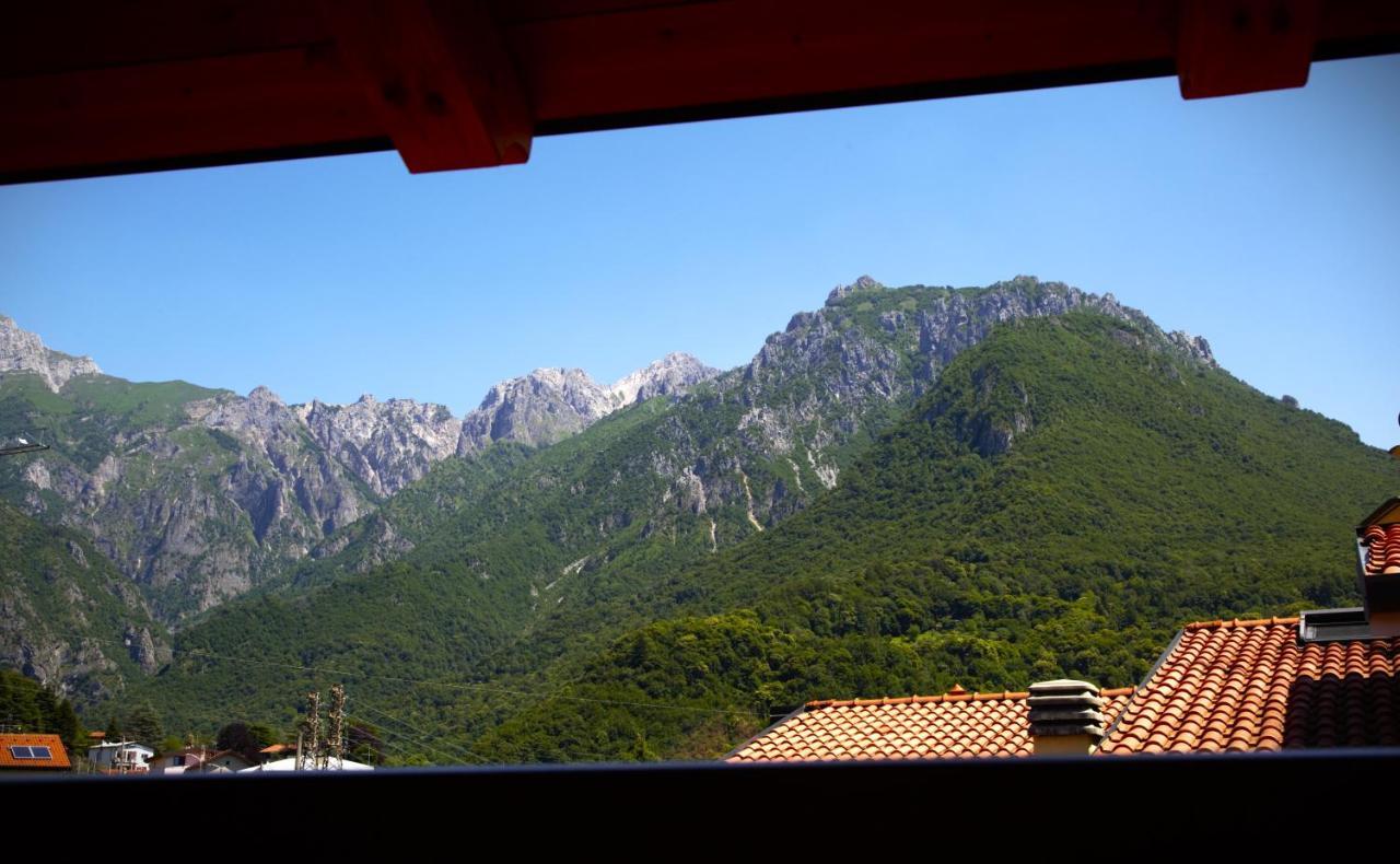 Our Happy Place - Casa Vacanze Per Il Viaggiatore Slow แมนเดลโล เดล ลาริโอ ภายนอก รูปภาพ