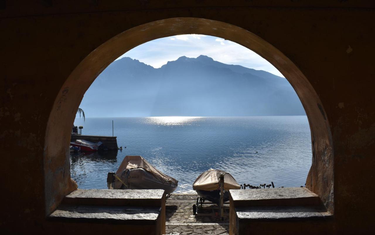 Our Happy Place - Casa Vacanze Per Il Viaggiatore Slow แมนเดลโล เดล ลาริโอ ภายนอก รูปภาพ